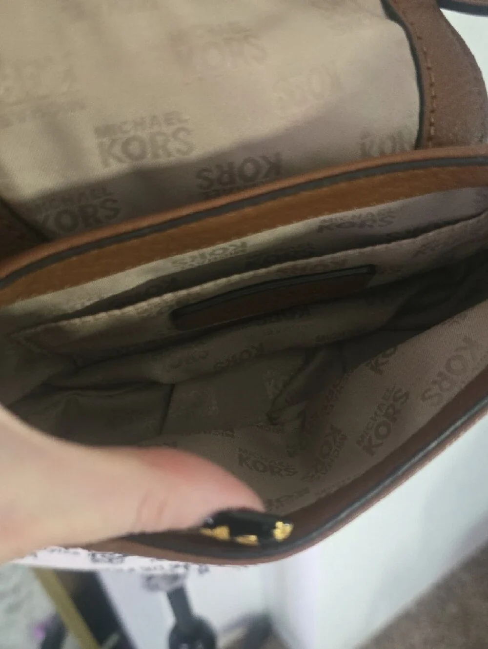 Micheal Kors Brown Pebbled Leather Small Crossbody W/ Gold Hardware (EUC)✨️ - Picture 8 of 13